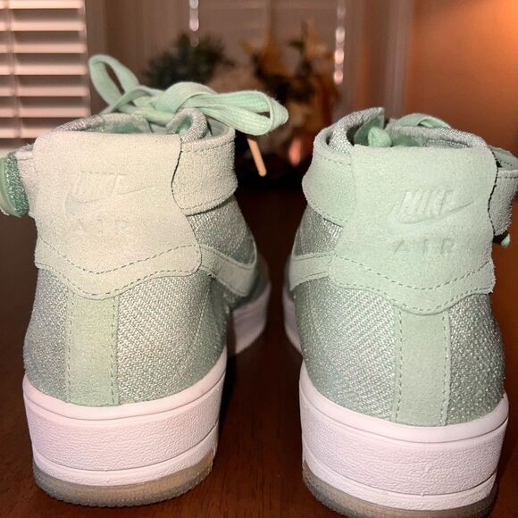 Nike Air Force 1 Ultra Flyknit Mid Enamel Green Women’s 7.5 Lightweight Sneakers - Picture 7 of 14